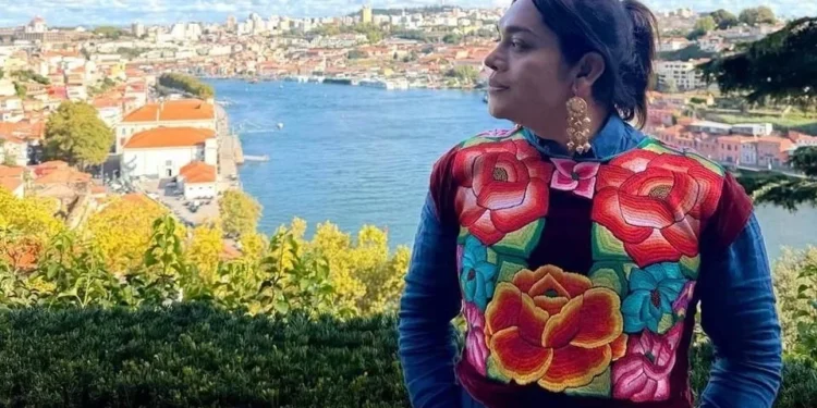 Atacan a balazos la casa de Elvis Guerra, diseñador del vestido patrio de Claudia Sheinbaum