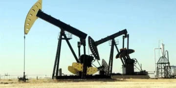 Sube crudo WTI más de 4% y supera los 100 dólares