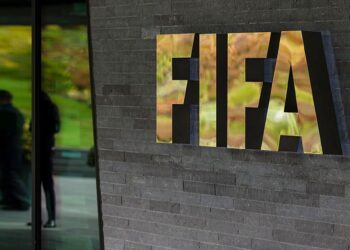 UEFA y la Concacaf exigen 2 mil 100 mdd de las reservas de FIFA