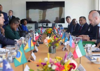 México y Francia impulsan suspensión del veto de la ONU ante atrocidades masivas