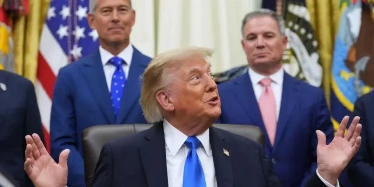 En las últimas semanas, Trump ha insistido repetidamente en su amenaza de reivindicar la "soberanía" sobre el Estrecho de Ormuz.