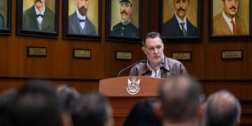 Toma protesta Gobernador a Comités de la Asociación ADN UAQ