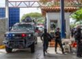 Toman Defensa y SSP Comisaría de Juchitán; revisan a agentes