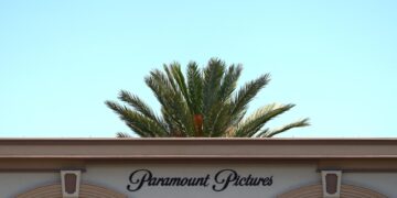 Paramount se reunirá con el fiscal de California para negociar sobre el acuerdo de fusión