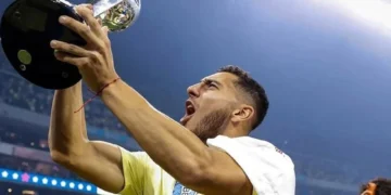 Sale Sebastián Cáceres del América y ficha con el Celta