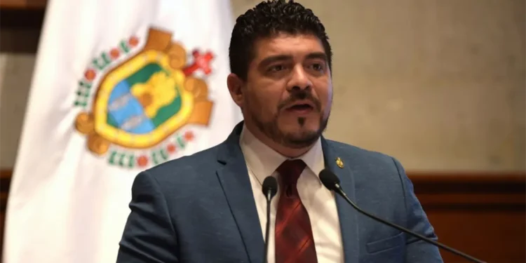 Zenyazen Escobar construyó una trayectoria que transitó del activismo magisterial a puestos relevantes de la política estatal y nacional.