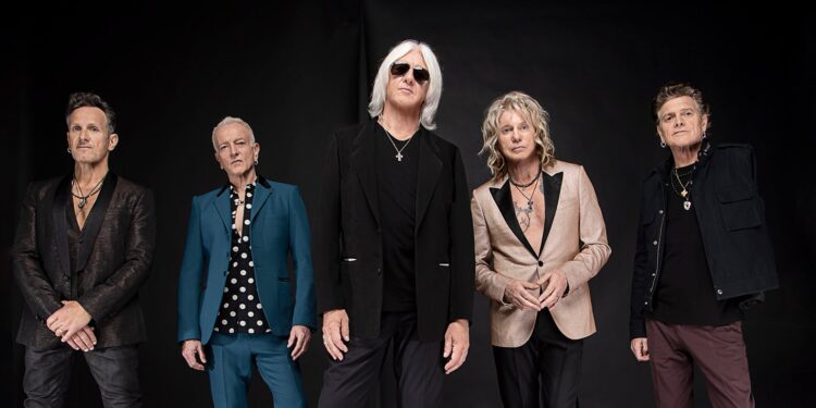 en una nueva nueva etapa. La banda Def Leppard recién lanzó su nueva producción musical “Rejoice”, antes de emprender una gira por Latinoamérica, con la que se dio tiempo para ofrecer tres conciertos en México.