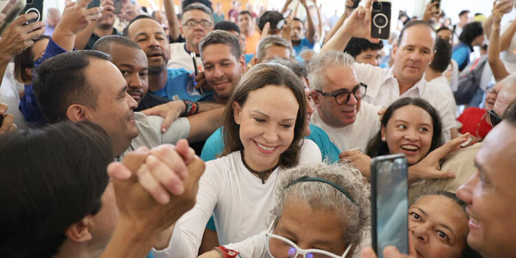 Hasta ahora, no hay información sobre cómo se produjo su regreso, pero su equipo indicó que en las próximas horas ofrecerán detalles.