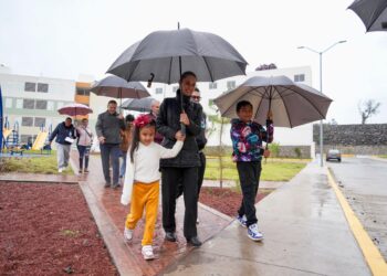 Entrega Sheinbaum 931 viviendas en Morelia