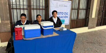 Inicia jornada de vacunación por temporada invernal