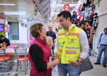 Felifer Macías transforma el mercado Escobedo, tras años de espera