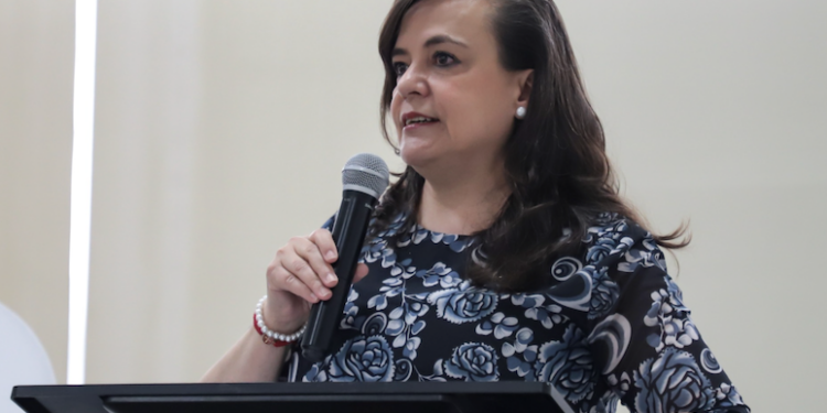 • Silvia Amaya pide no criminalizar protestas ni plantón de estudiantes en la UAQ