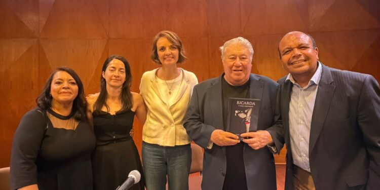 Presentan el libro “Ricarda y otras obsesiones” en el CEART