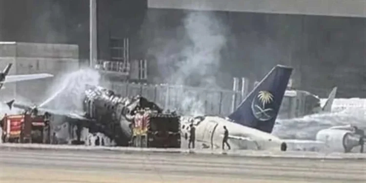 Impacto de misil en el aeropuerto de Riad desata pánico mundial