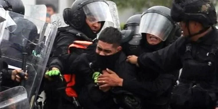 La presidenta de México, Claudia Sheinbaum Pardo, condenó enérgicamente la represión policial ocurrida en Guadalajara