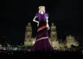 Inauguran megaofrenda con la catrina más alta del mundo