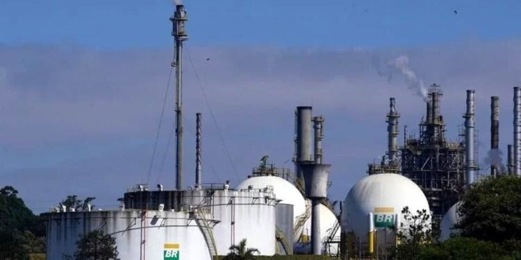 Precios del petróleo Brent y WTI caen este jueves por esfuerzos de paz en Medio Oriente