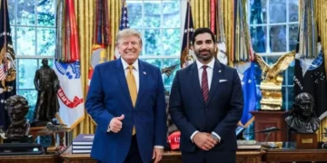 Regala Embajador mexicano a Trump un ‘toro de titanio’