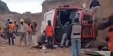 IMSS atiende 23 lesionados por accidente de transporte de personal