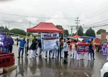 Extienden trabajadores del IMSS protestas a nivel nacional
