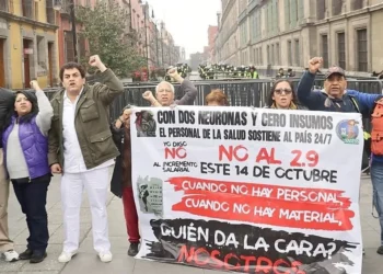 Exigen aumento salarial y sus pensiones jugosas