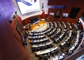 Avala Senado paquete económico para 2027