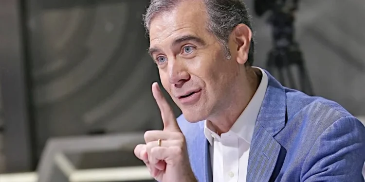 El ex funcionario electoral manifestó su plena disposición a que las autoridades vuelvan a revisar los recursos ejercidos durante los nueve años en los que encabezó el Instituto.
