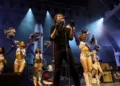 Demandan a My Chemical Romance por uso de uniformes de porristas en conciertos