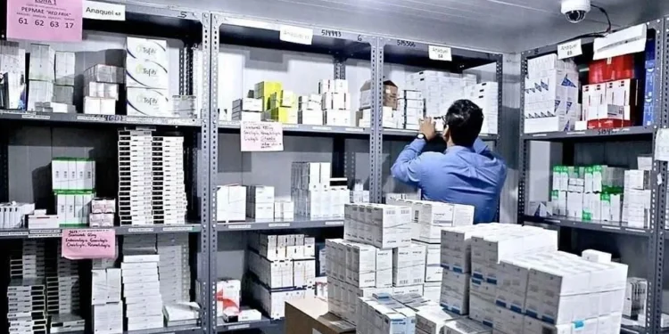 Sheinbaum exige a sindicatos de salud no encubrir el robo hormiga de medicinas