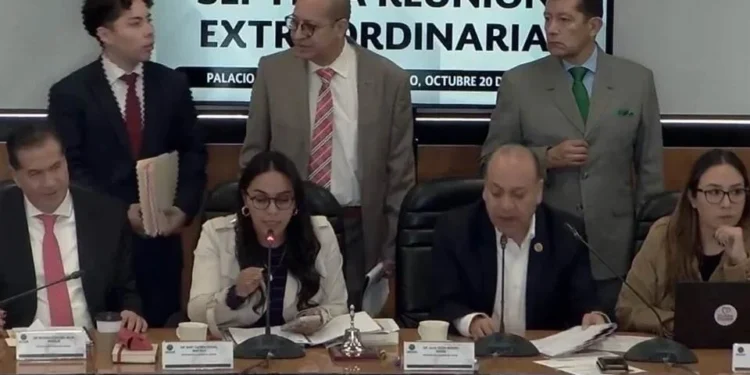 Diputados aprueban sancionar el uso de logos oficiales