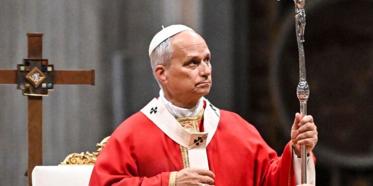 El Papa León XIV será hospitalizado en Roma este martes para una cirugía pulmonar