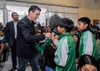 Monsalvo promueve la salud mental de más de 10 mil estudiantes y padres de familia