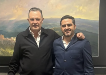 Se reúnen Mauricio Kuri y Agustín Dorantes