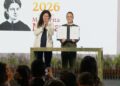 Sheinbaum firma decreto para proteger a menores en plataformas digitales
