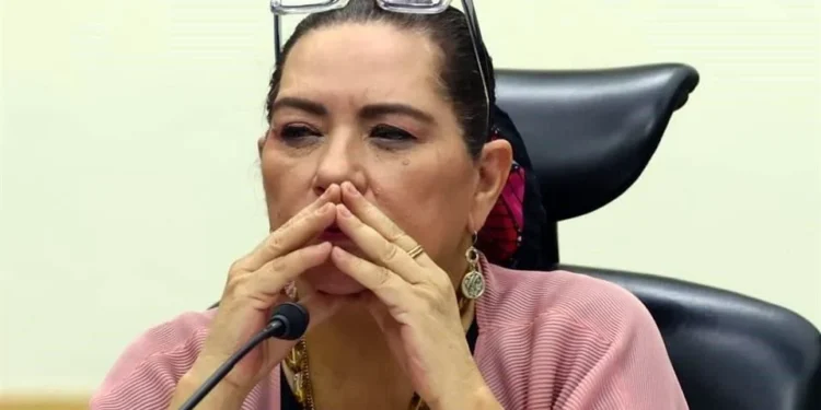 Representantes de Somos y PRI pidieron a la presidenta Guadalupe Taddei separarse del cargo, mientras aclara nexo con proveedor electoral
