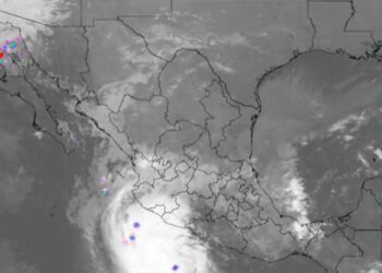 Cierran puertos de Oaxaca y Michoacán por el huracán ‘Trudy’
