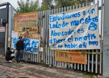Espera la UAQ pliego petitorio de estudiantes que instalaron plantón