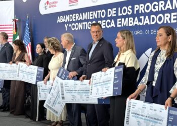 Alumnos queretanos estudiarán en Estados Unidos con programas estatales