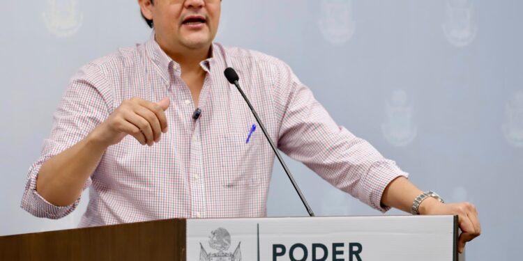 Guillermo Vega defiende a la jueza Martha Magaña ante el Tribunal de Disciplina Judicial