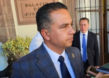 Vecinos de Héroes de Nacozari piden información sobre túnel del tren