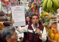 Realiza Chema Tapia registro para la coordinación municipal de la 4T; lo hizo en el Mercado de la Cruz