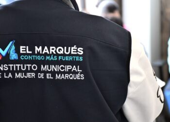 El Marqués promueve la prevención del cáncer de mama entre mujeres policías