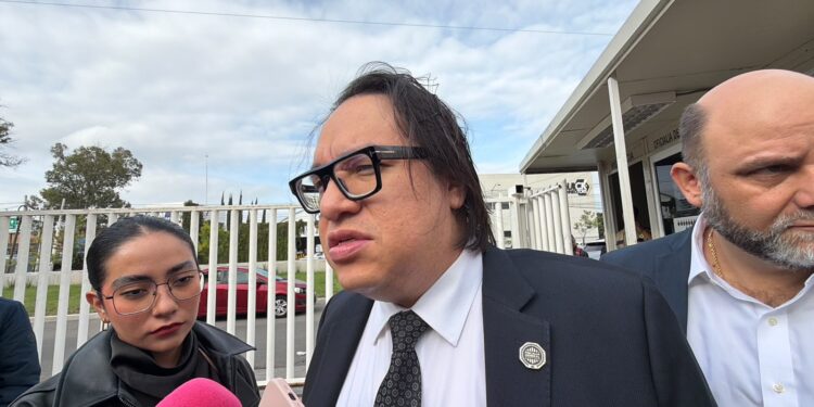 • Fiscalía de Querétaro investiga caso de menor con arma en secundaria de Jalpan