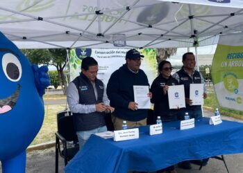 Capital, CEA y FIQMA firman convenio para promover el uso de recibos digitales y la plantación de árboles