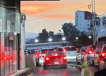 Congestión vial cuesta 3 mil 400 millones de pesos al año en Querétaro