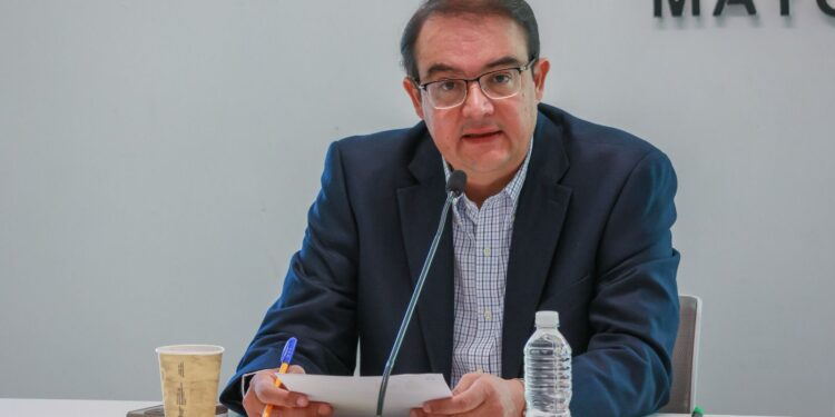 Guillermo Vega responde a denuncia de Morena por misoginia