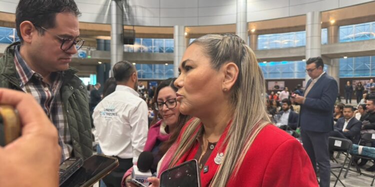 USEBEQ capacita a padres de Querétaro en equidad de género y niñez
