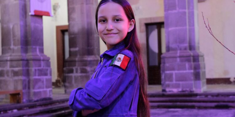 Una mente brillante. Daira Martínez es la conferencista más jóven en dar una ponencia en el Castillo de Chapultepec.