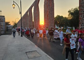 Trabajadores del IMSS en Querétaro buscan destitución de Rafael Olivos del SNTSS