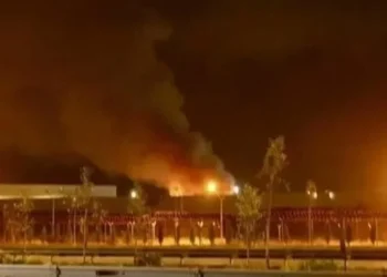 Atacan hutíes aeropuerto de Rey Fahd en Arabia Saudí